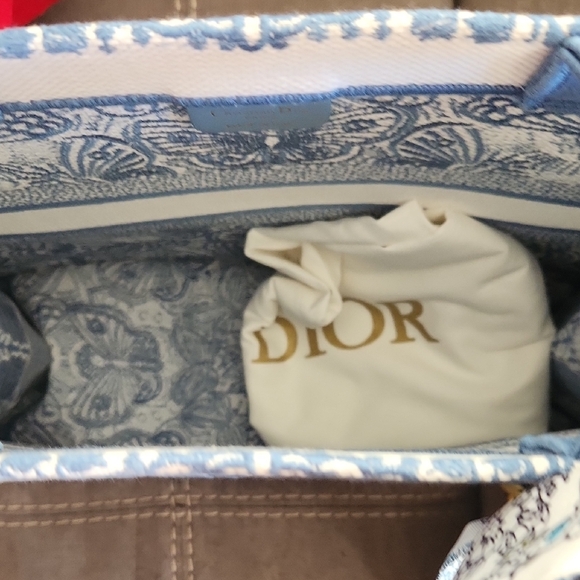 Dior Navy Floral Tote Bag GWP - Picture 3 of 8